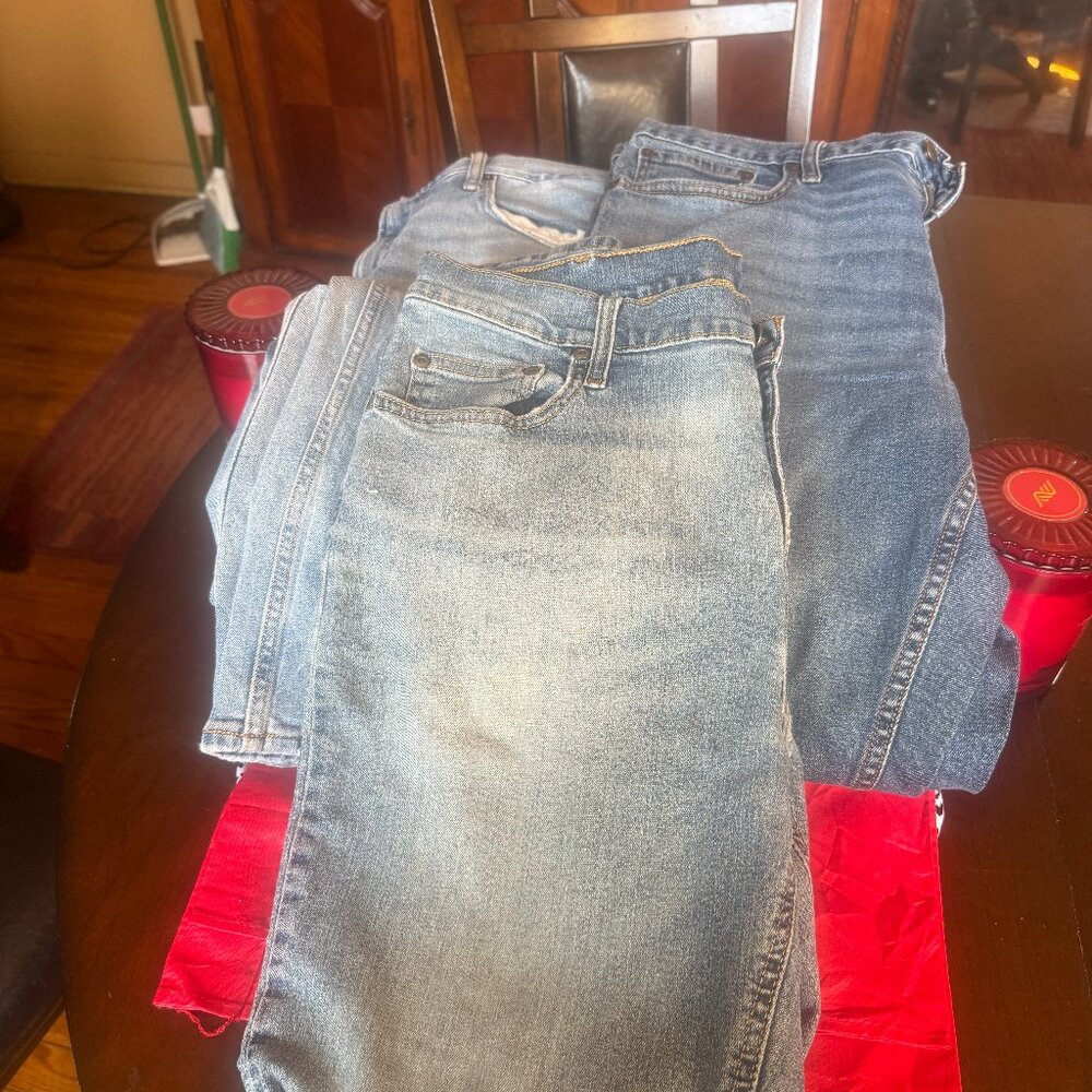3 Pair of Men's Demin Jean - Size 36x32 $35.00 for all 3.